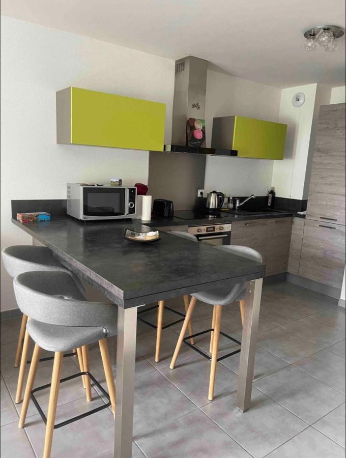 Appartement 4 Personnes Proche Lac Saint Point Montperreux Dış mekan fotoğraf